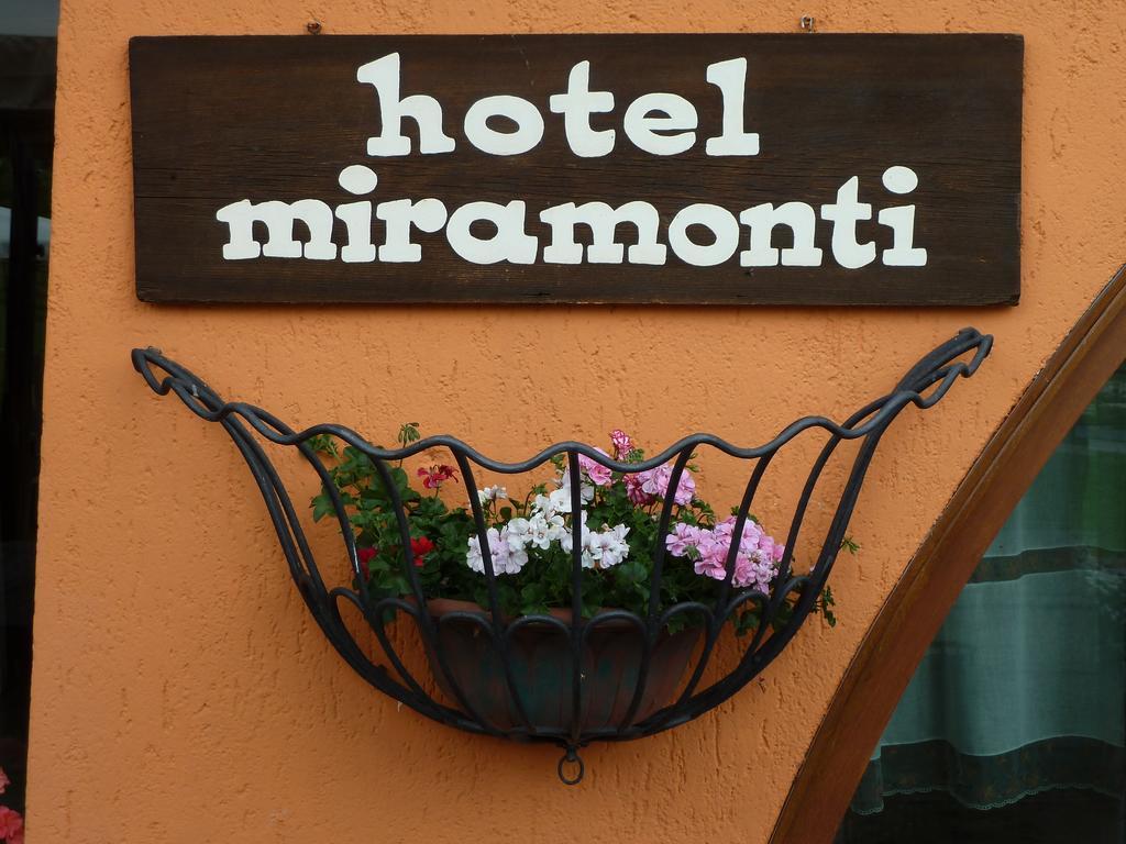 أسياجو Albergo Miramonti Dependance المظهر الخارجي الصورة